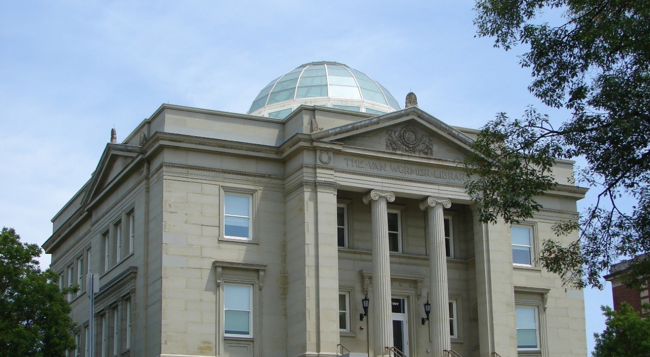 Van Wormer Hall exterior