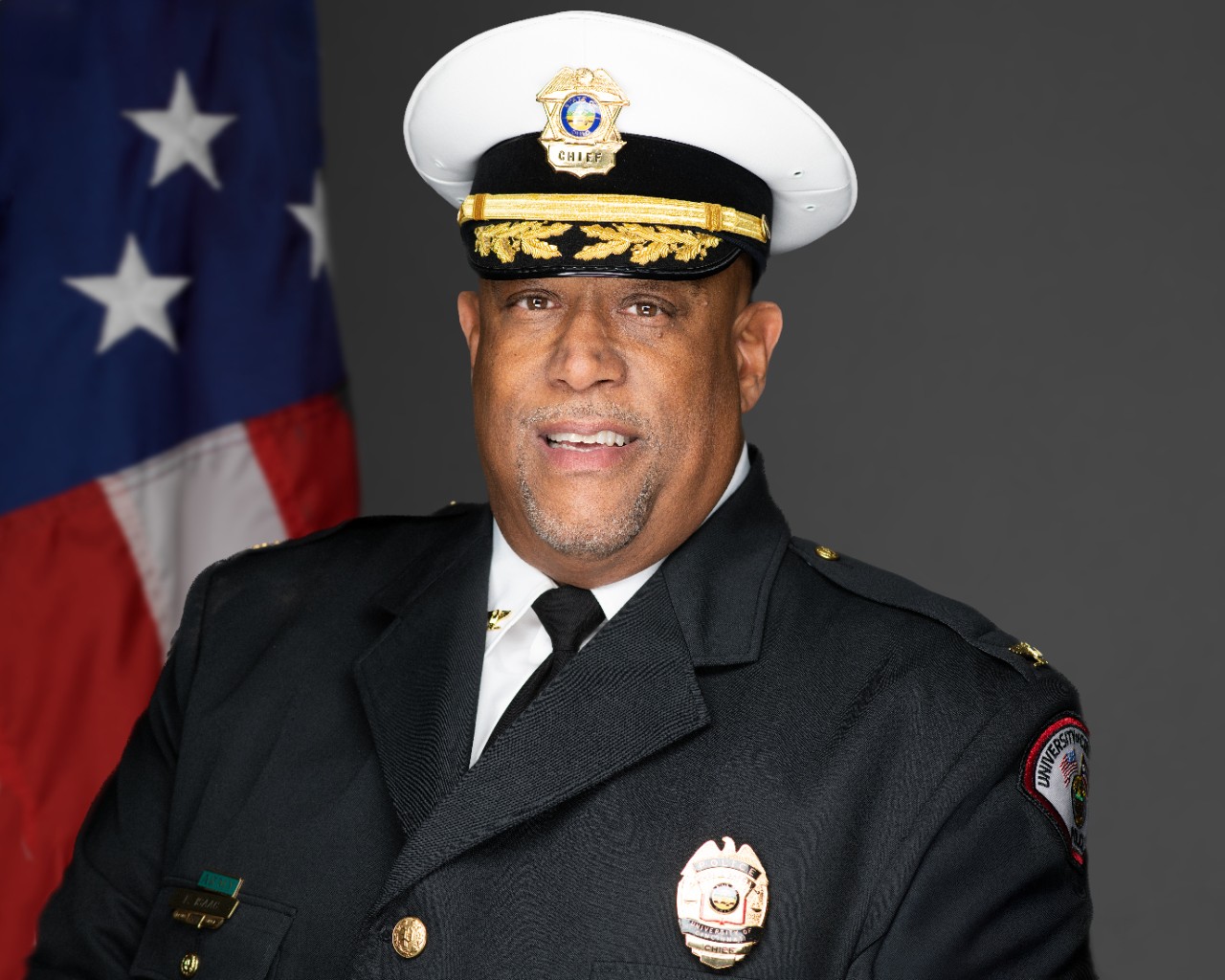 Headshot of Eliot Isaac