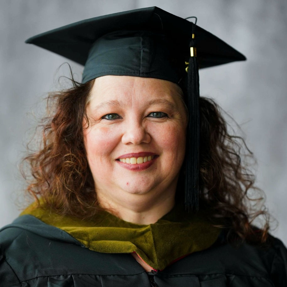 Headshot of UC Online Alum Denise Clark