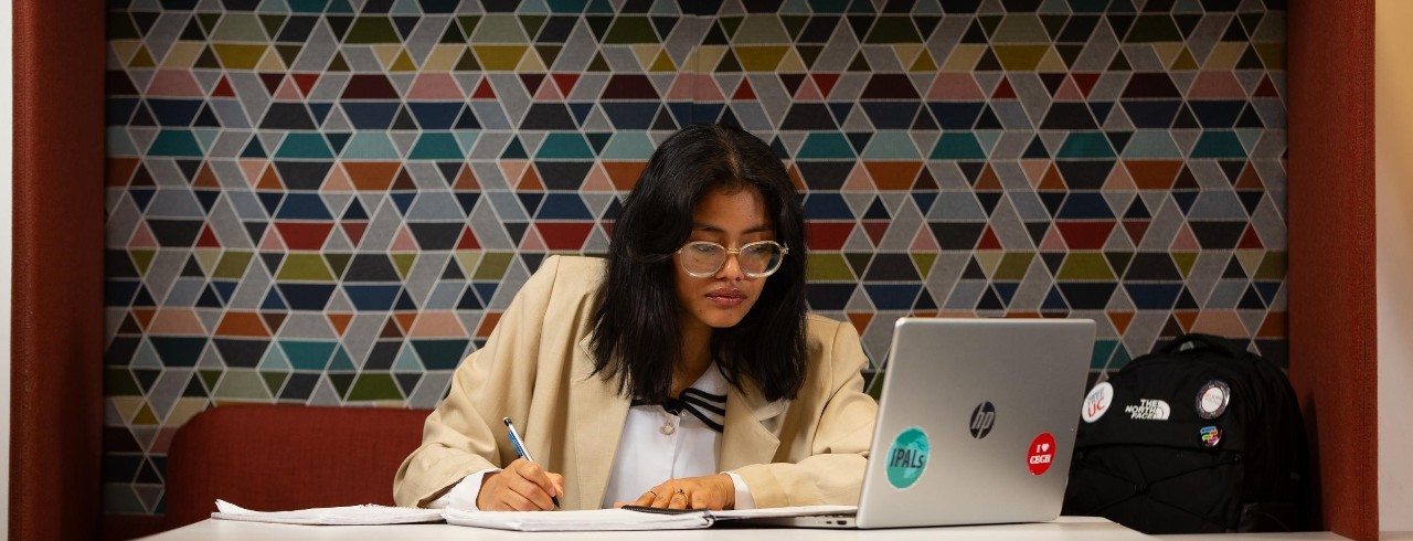 240322aAcademic278.CR2
Students pose for marketing photos in Langsam Library.