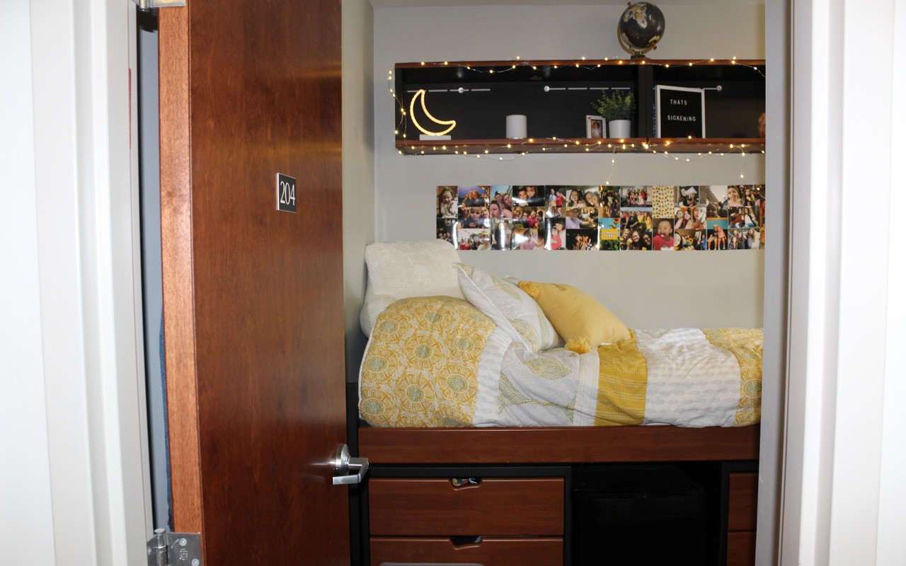 Doorway to room in Stratford Hall triple