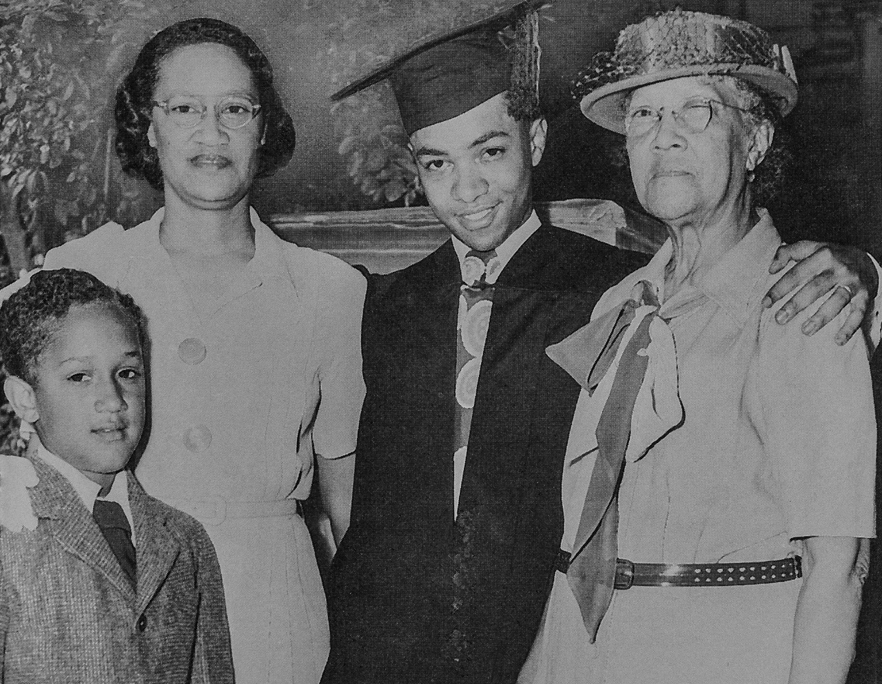 Darwin Turner 1949 receives master's degree in English at the age of 16.