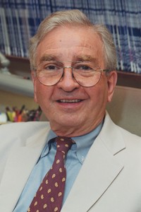 JMark  8-22-02photographer: Dottie StoverDistinguished Research Professor of Polymer Chemistry; James E. Mark