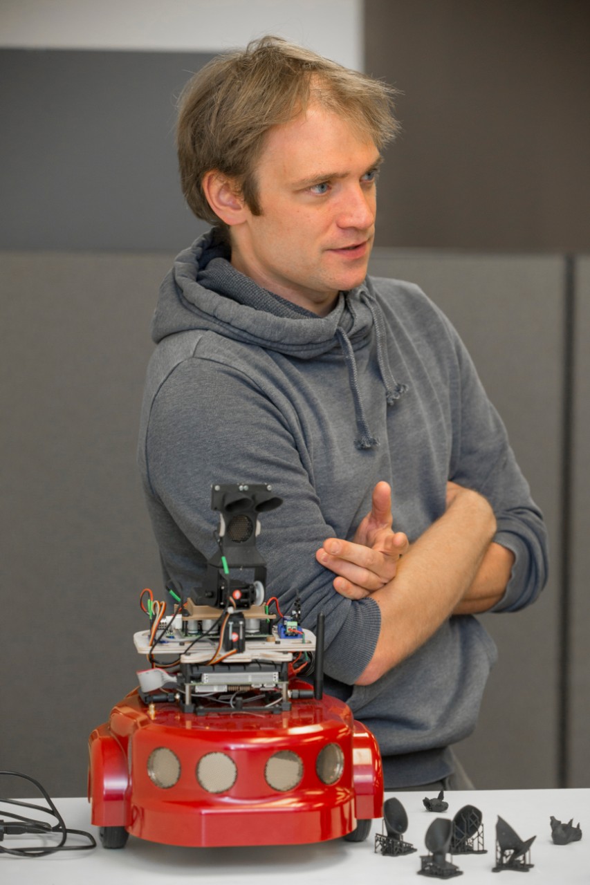 Dieter Vanderelst, UC psychology professor shown in his lab at Edwards One building. Vanderelst worked on a ways for robots to use echo-location to navigate just like bats do.  UC/Joseph Fuqua II 