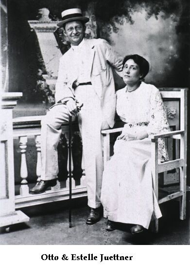 Black and white photo of Otto and Estelle Juettner
