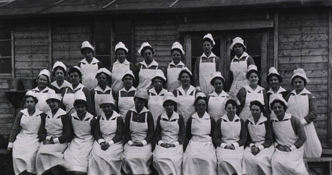 Black and white photo of WWI nurses in rows