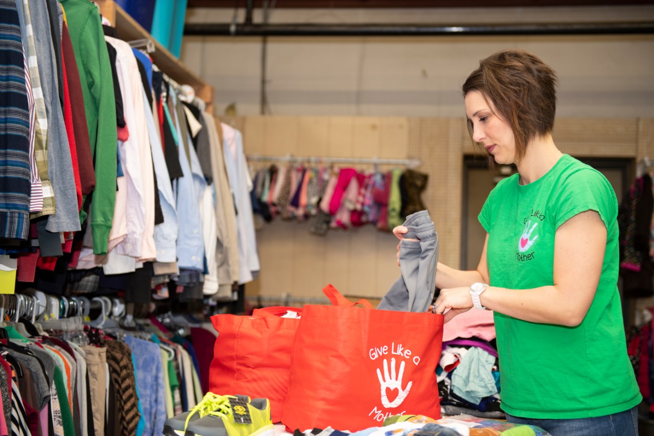 Amy Vann, "Give Like a Mother" feature.