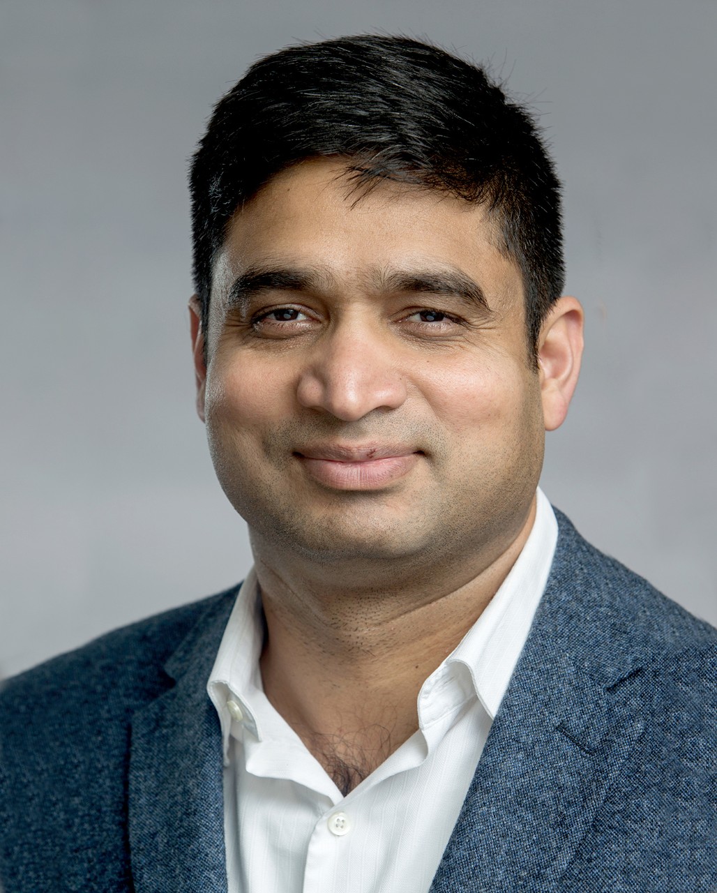 CEAS faculty Raj Sharma