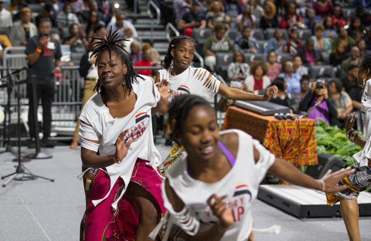Dr. P. Eric Abercrumbie lead University of Cincinnati students, faculty, staff and families in his last Tyehimba ceremony at Fifth Third Area. UC/ Joseph Fuqua II