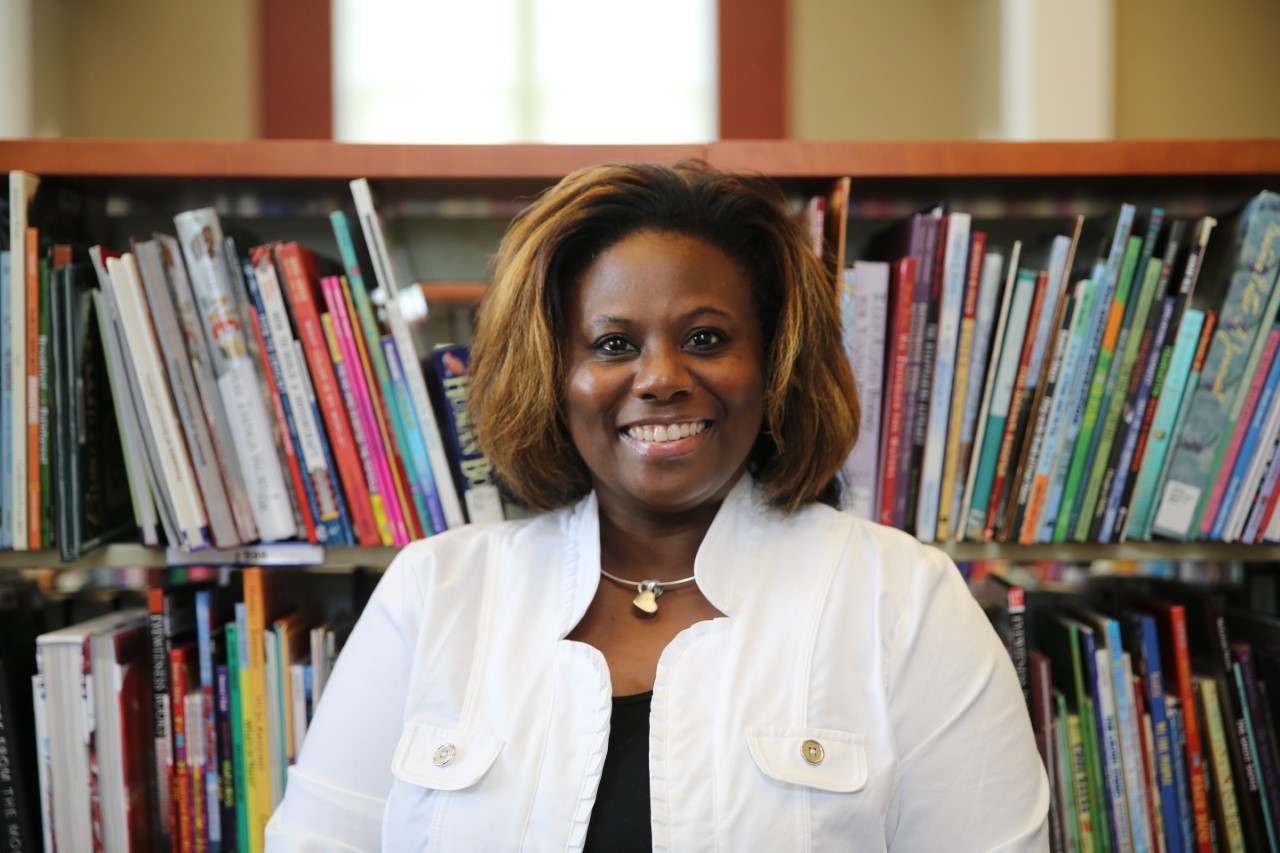 Headshot of Josie Evans Phillips