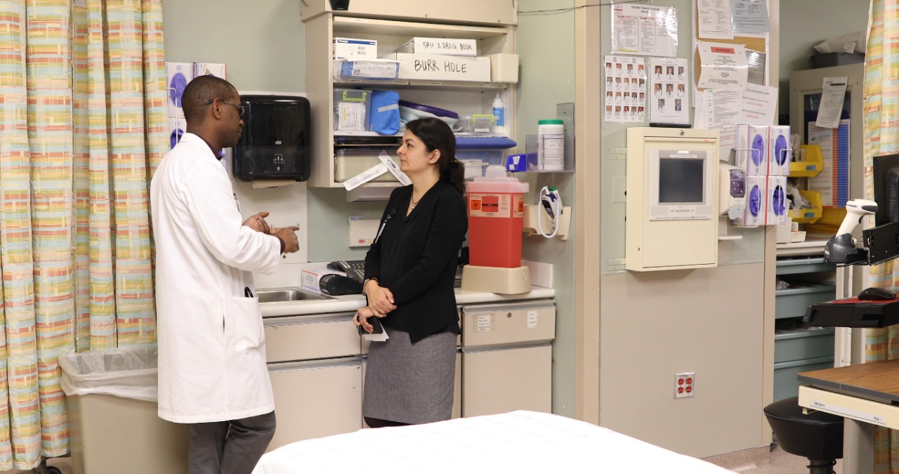 Opeolu Adeoye and Pooja Khatri in the emergency department 