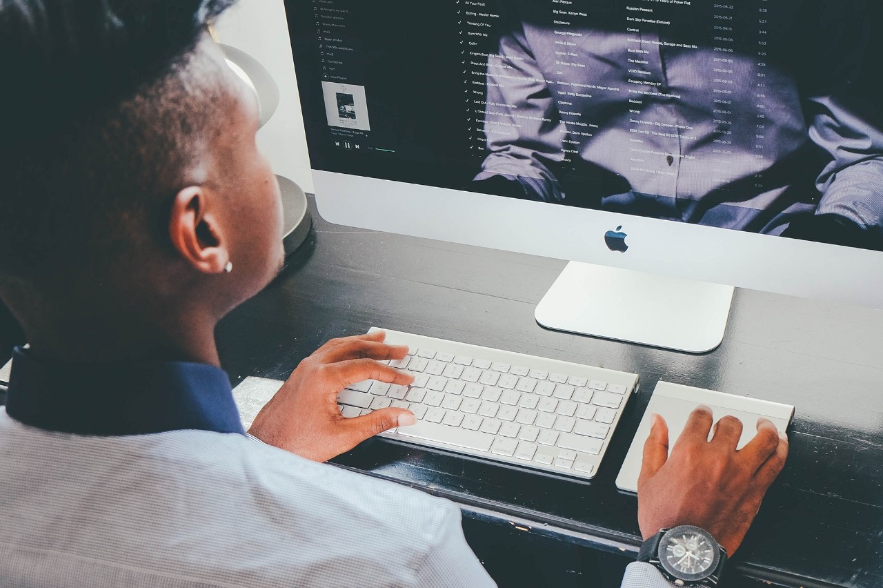 Student explores job opportunities online.