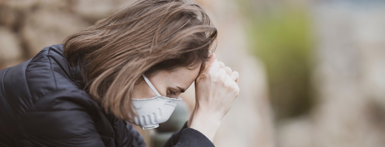 woman with COVID-19 mask