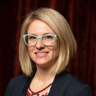 portrait of a woman wearing glasses