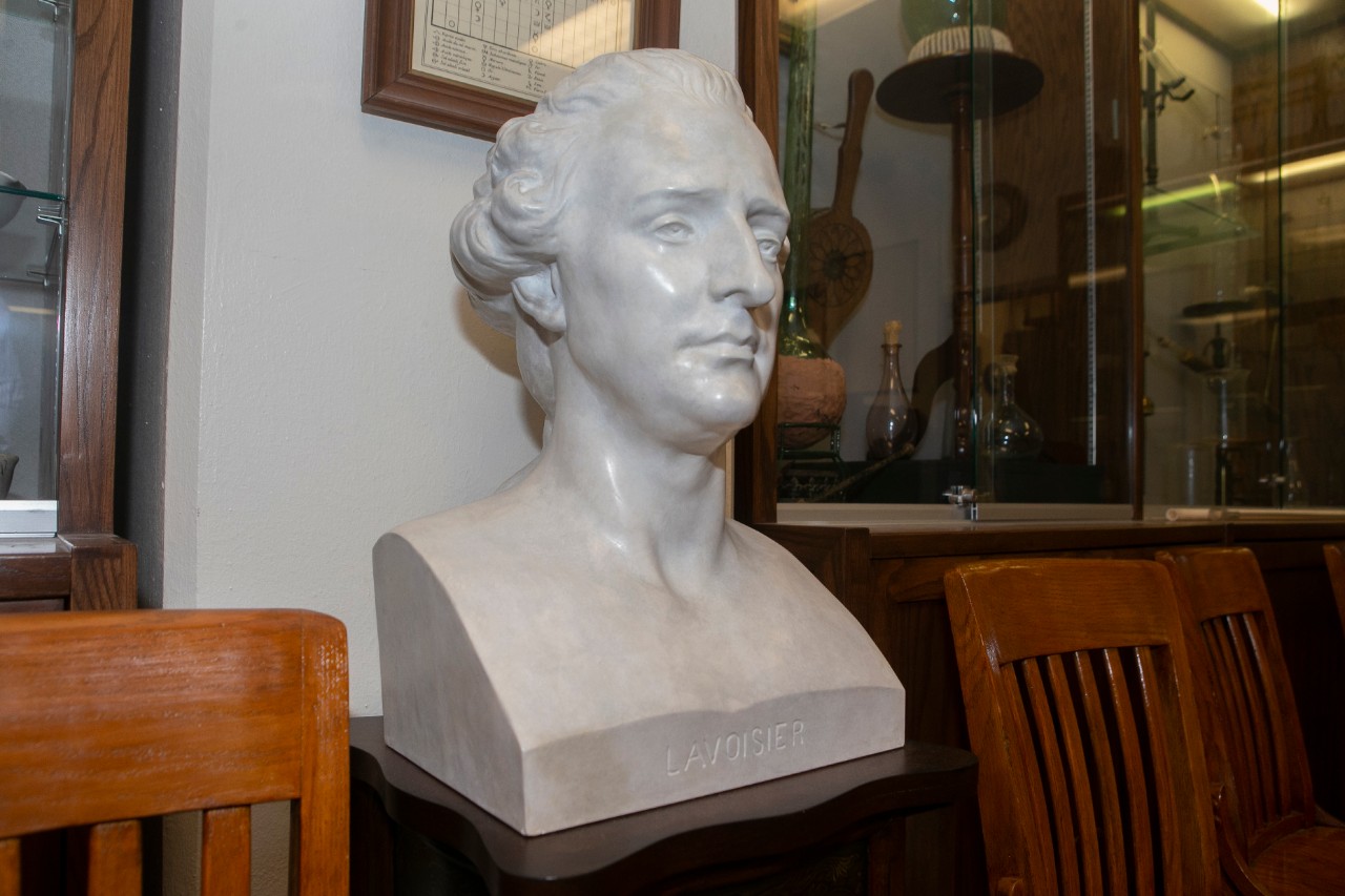 Detail shot in chemistry museum at Rieveschl. UC/Joseph Fuqua II