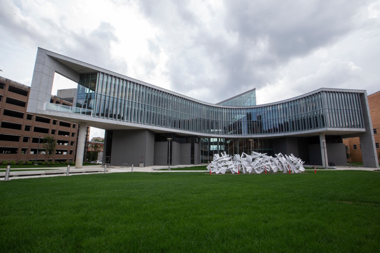 UC's Health Sciences Building on Medical Campus
