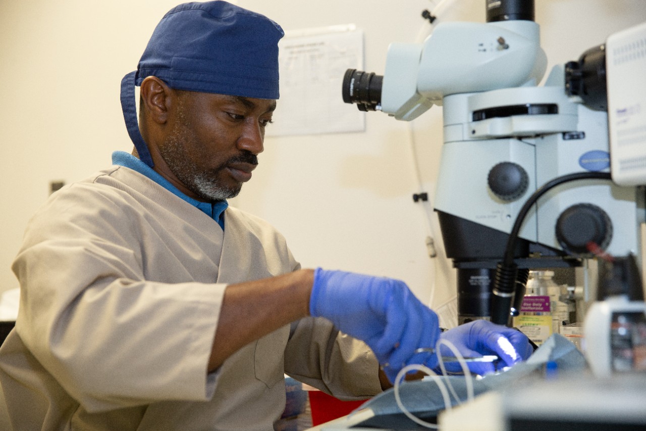 Dr. Hyacinth and his lab. Dr. Hyacinth researches the causes of health disparities between racial and ethnic groups in brain health.
