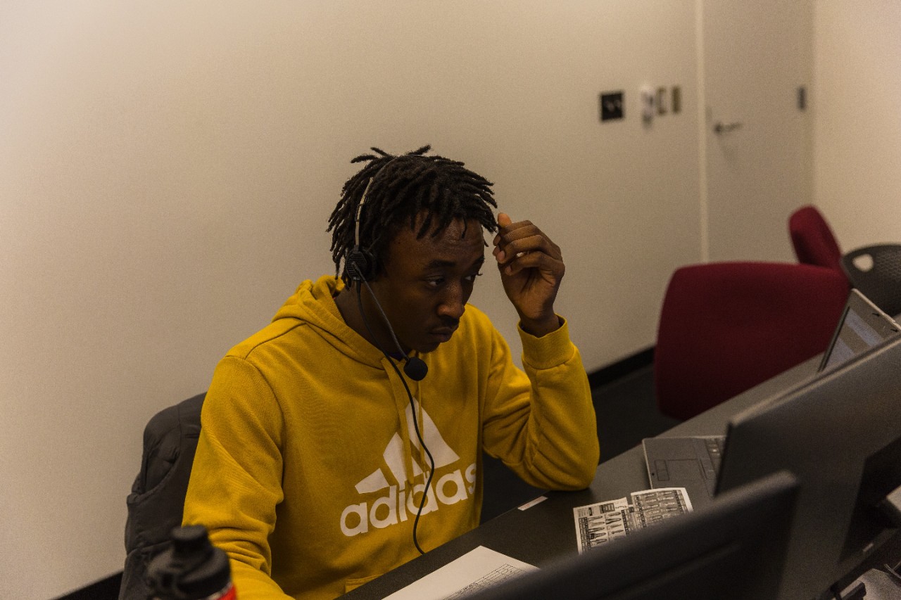 Tre Harris shown in the sports media production program at the University of Cincinnati