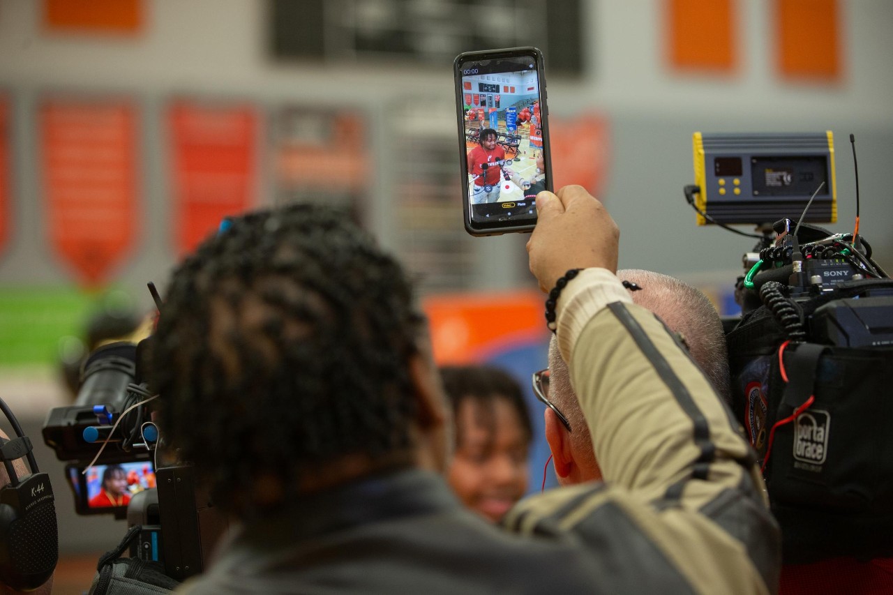 UC surprises Jaylen Green and Jamiah Mixon with their acceptance letters and Marian Spencer Scholarships on Decision Day.