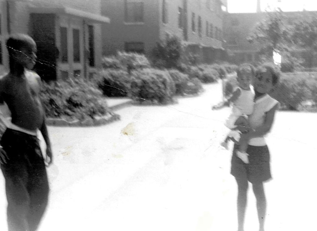 Grant with her brother and sister