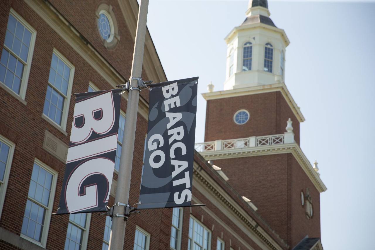 Scenes around campus Mainstreet as students return to campus