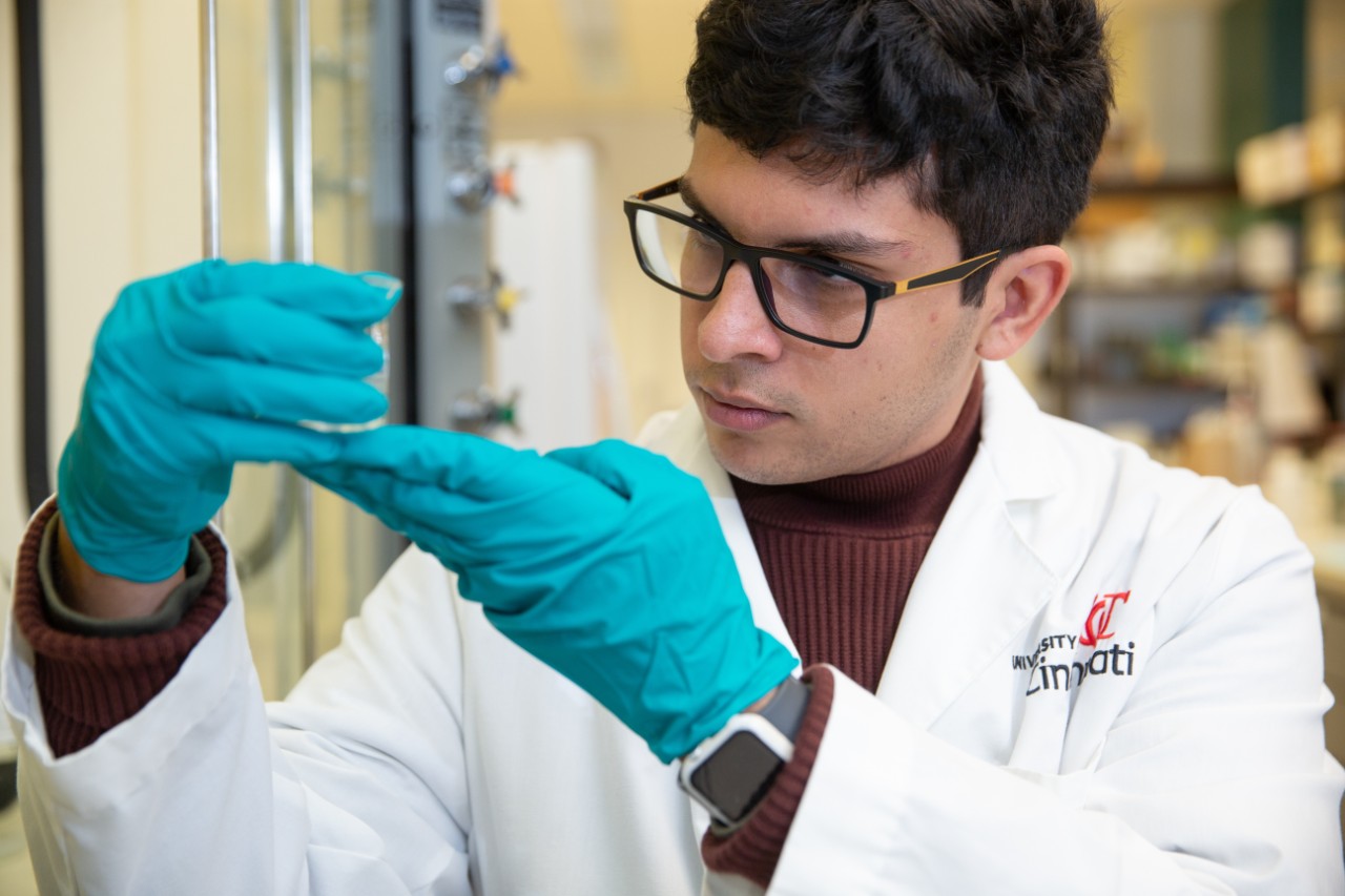 231102aNorman098.CR2
Two students working in Dr. Andrew Norman's lab lead a research study that just got published on the mechanism of cocaine addiction.