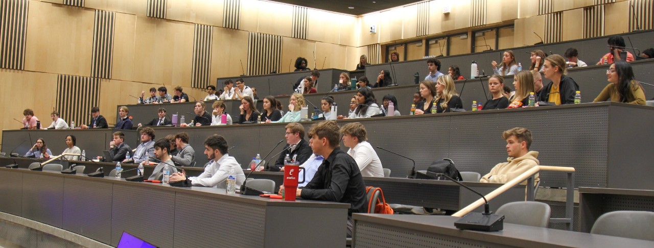 Students look on during the Trailblazer Scholars VIP Alumni Panel.