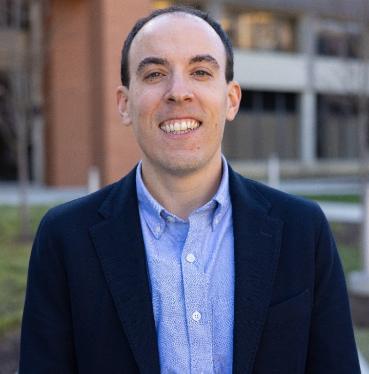 Headshot of Andrew Erwin