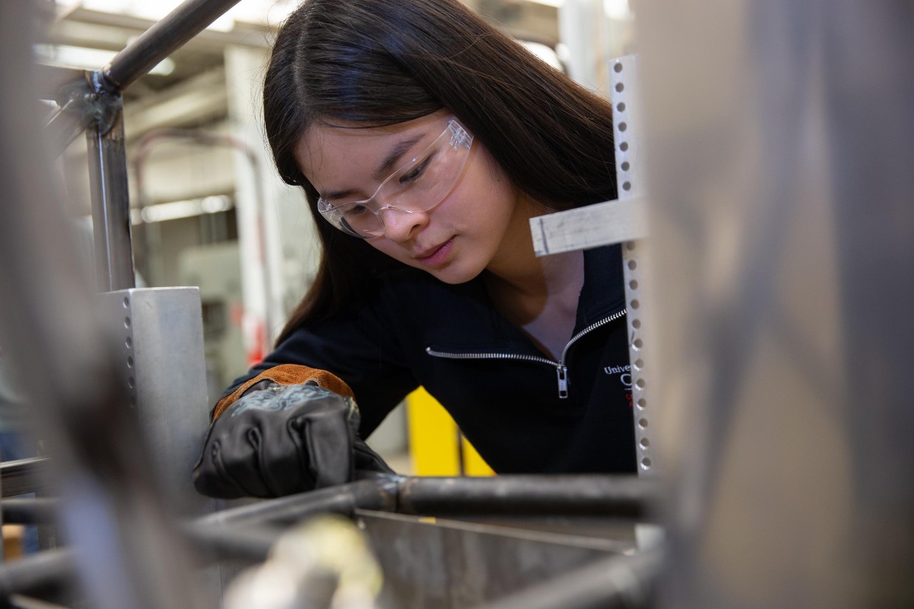 240126aVail015.CR2
UC College of Engineering and Applied Science mechanical engineering student Emma Vail finished two co-op rotations at Honda.