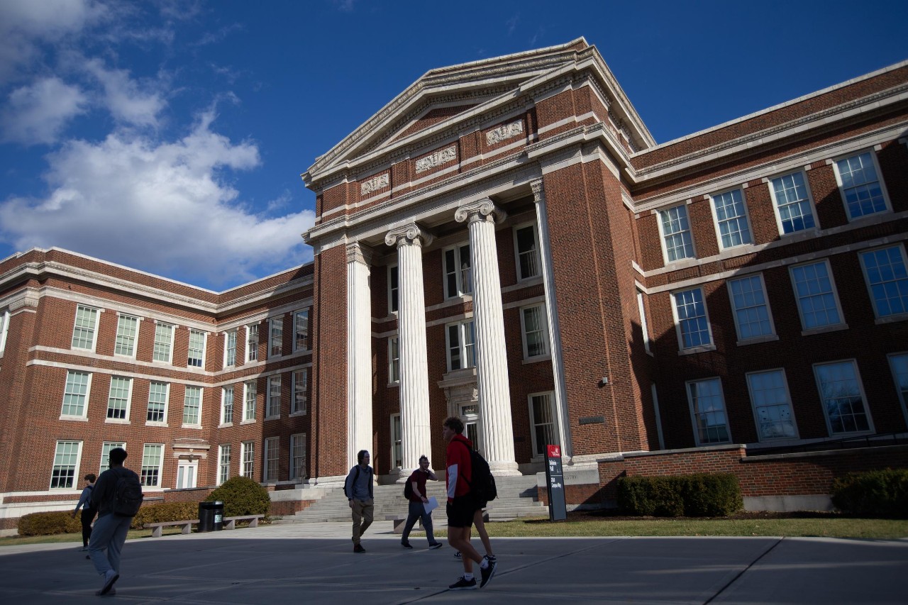 Baldwin Hall
Campus scenes on a sunny day