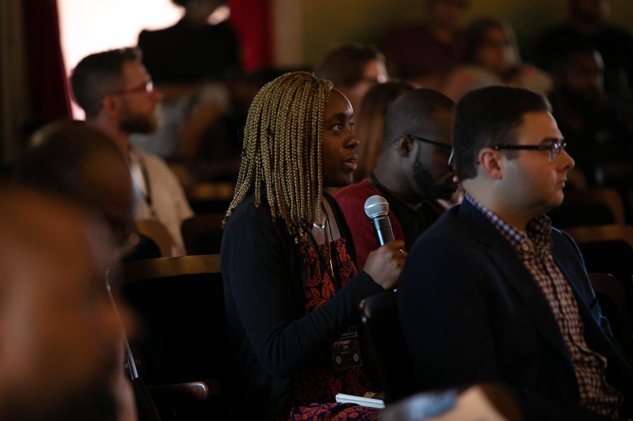 A speaker at MidwestCon