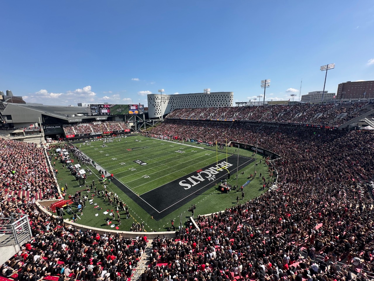 Aerial view showing thousands of people at Nippert Stadium