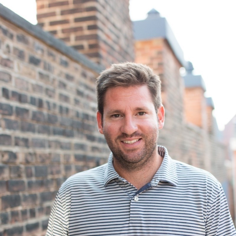 Alex Burkhart headshot