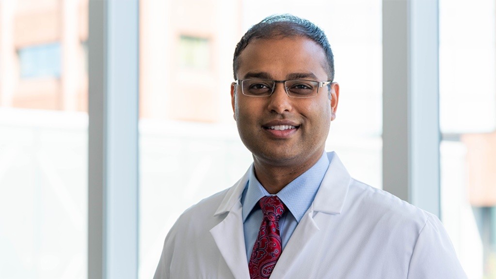 Headshot photo of Seetharam Chadalavada, MD