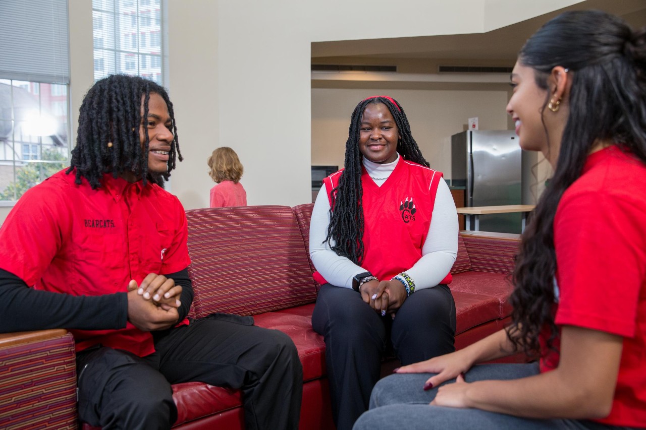 1st-Gen (First Gen, Gen-1) students at the Impact House.