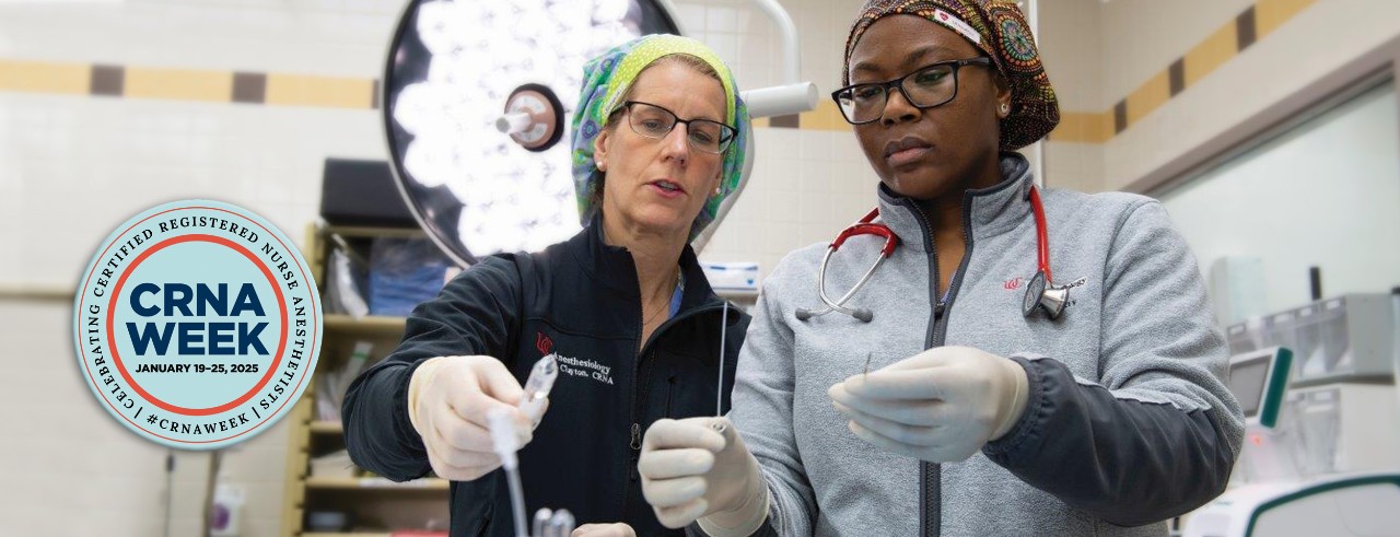 Two nurse anesthetists in the operating room