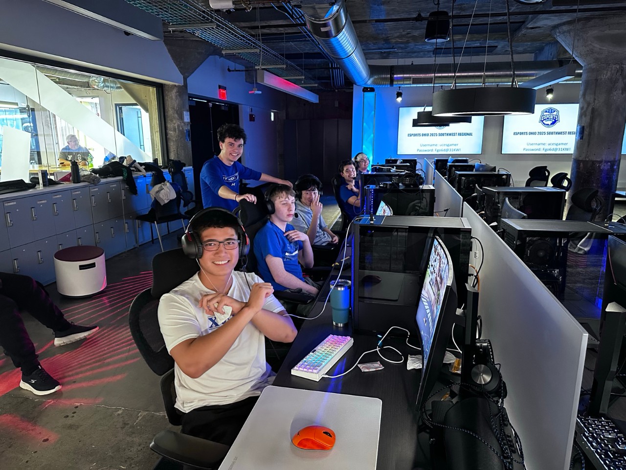 Students posing at the 2025 Esports Ohio Southwest regionals. Photo/Gianna DiMona