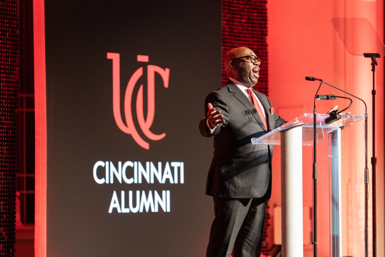 Darrell Miller performing, a capella selection from a Puccini opera