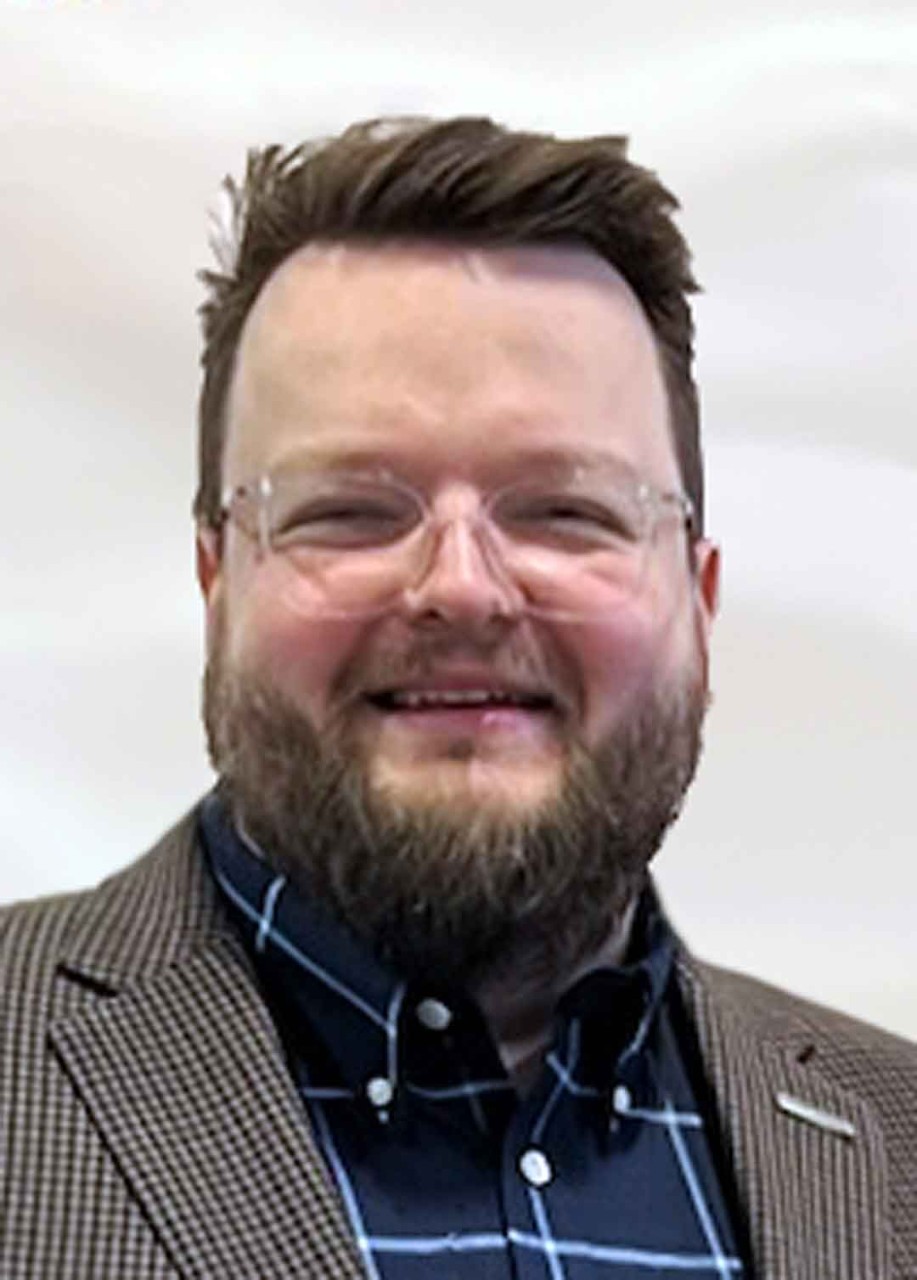 headshot of Ross Nunamaker