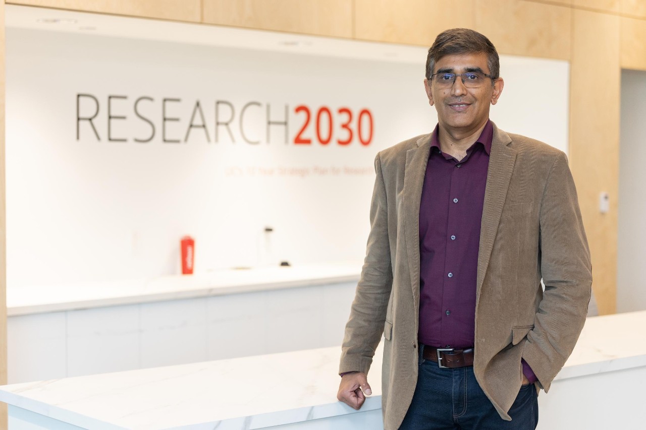 UC College of Engineering and Applied Science Professor Manish Kumar received a $2 million grant to continue his work with Ohio to improve worker safety. Dr. Kumar is developing ways to monitor work spaces to identify ways workers can avoid injuries.