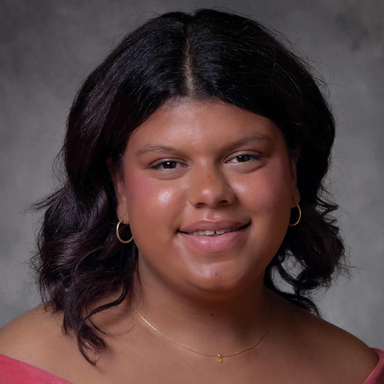 Headshot image of Sophia Lonnon