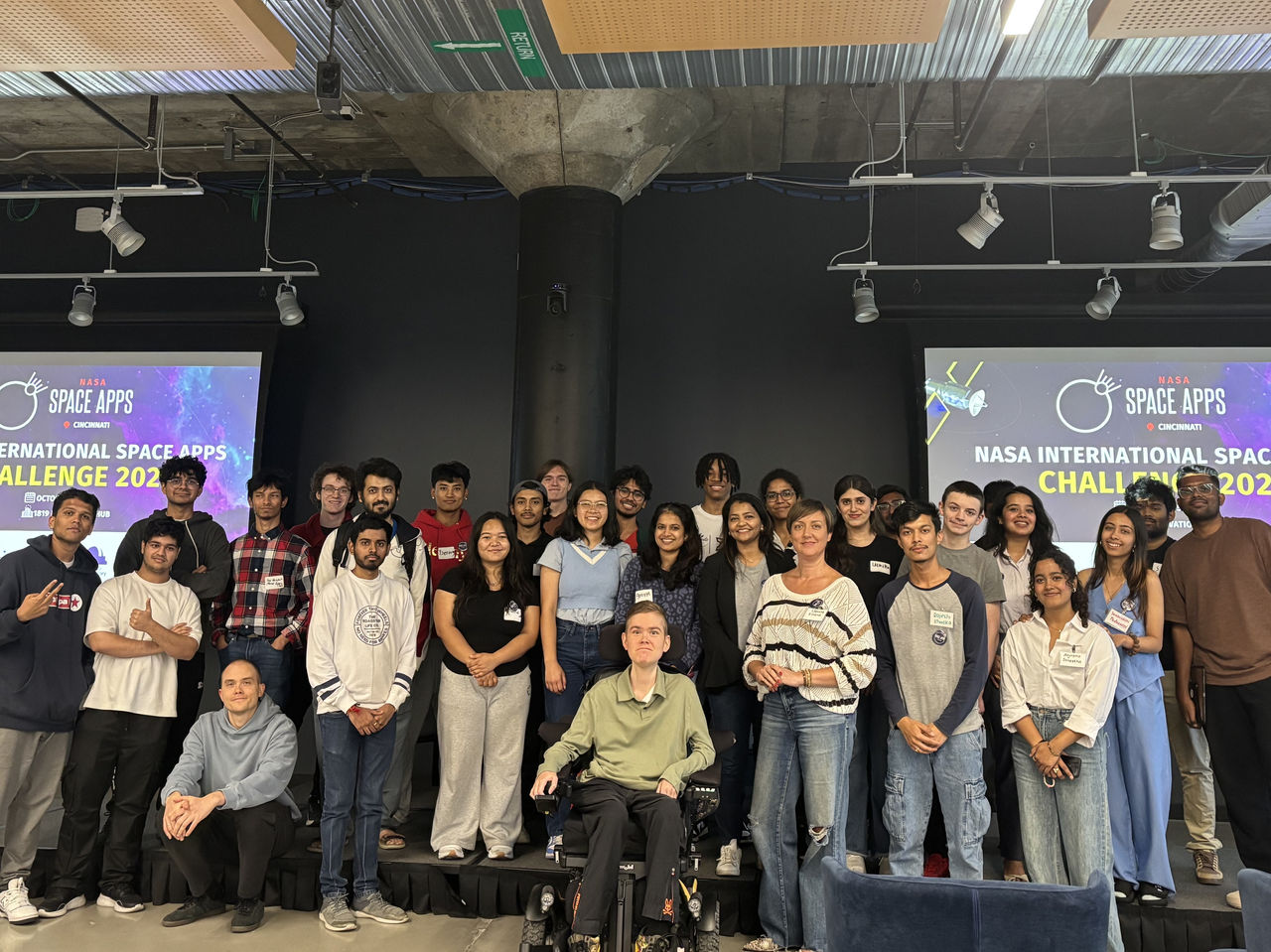 Teams lined up during Cincinnati's NASA Space Apps hackathon. Photo/Amy Sauden