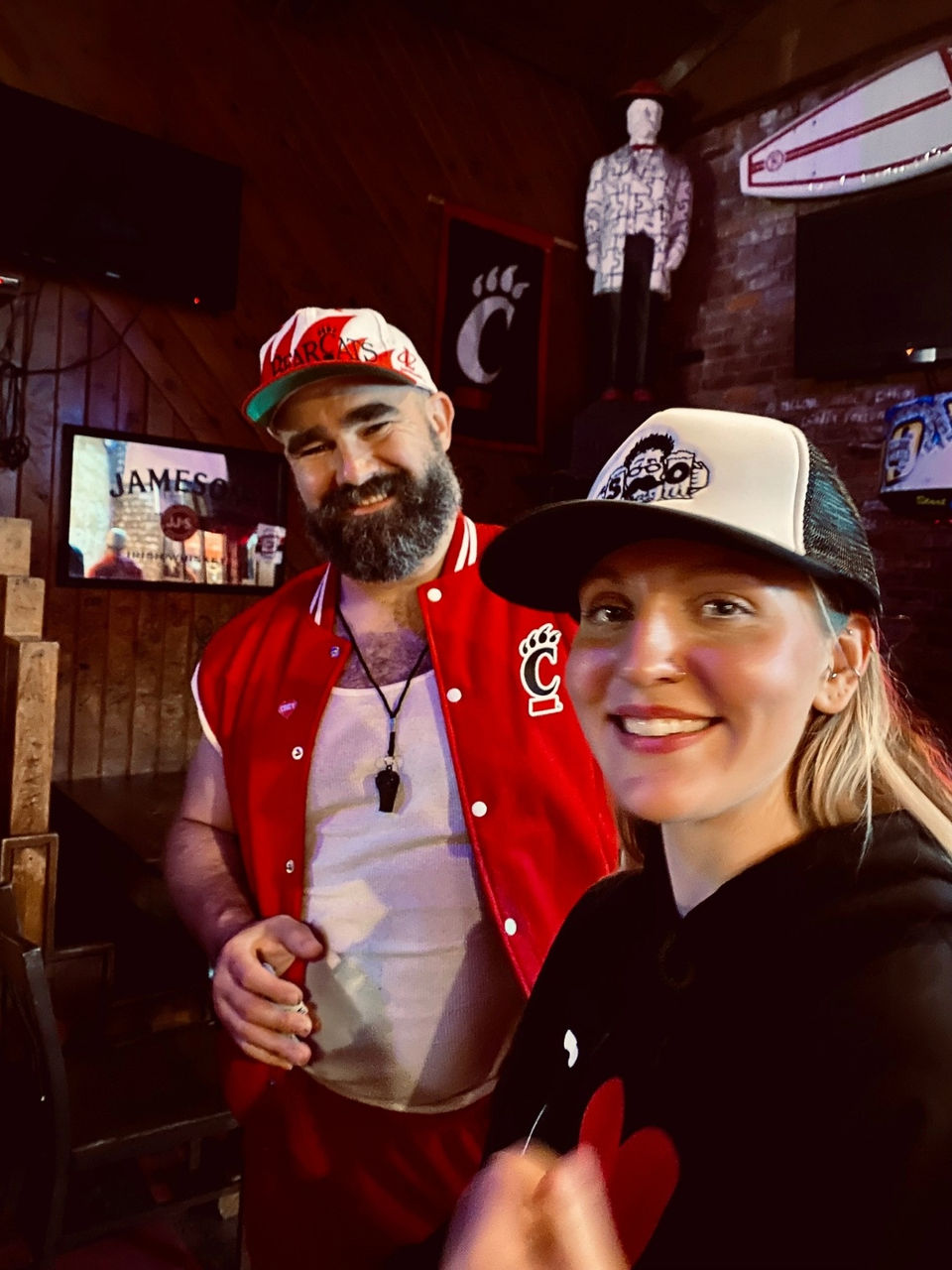 UC Alums Kendall Jacobson and Jason Kelce take a selfie together