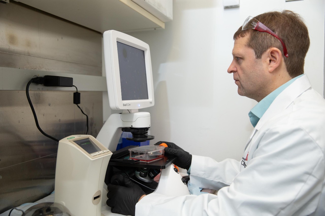 Andrew M. Waters, PhD (Assistant Professor, MED-Surgery-Oncology) in his lab with colleagues and research assistant (Grace Goodhart).