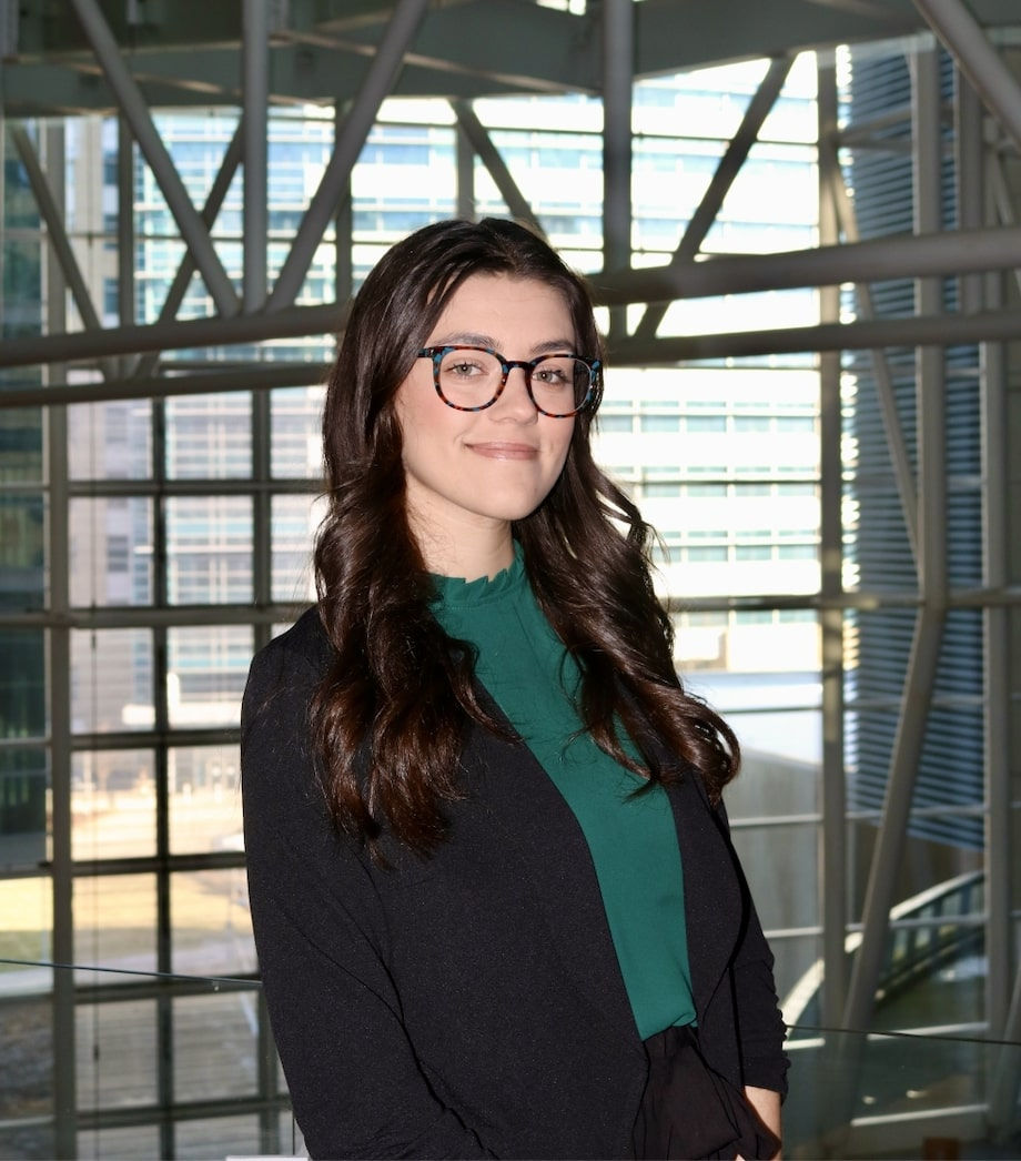 Headshot photo of Izzy Adams