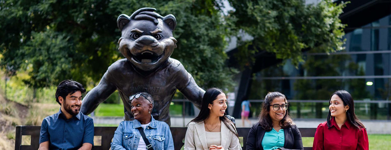 UHP students on a bench
