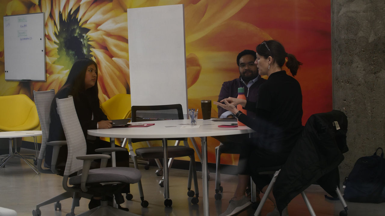 Business meeting at 1819. Photo/Gregory Glevicky