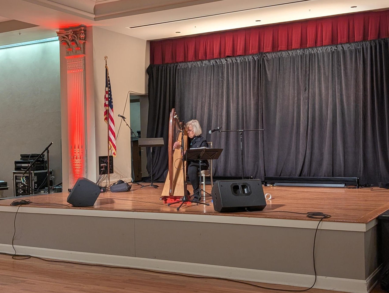 Pam Jergens performing