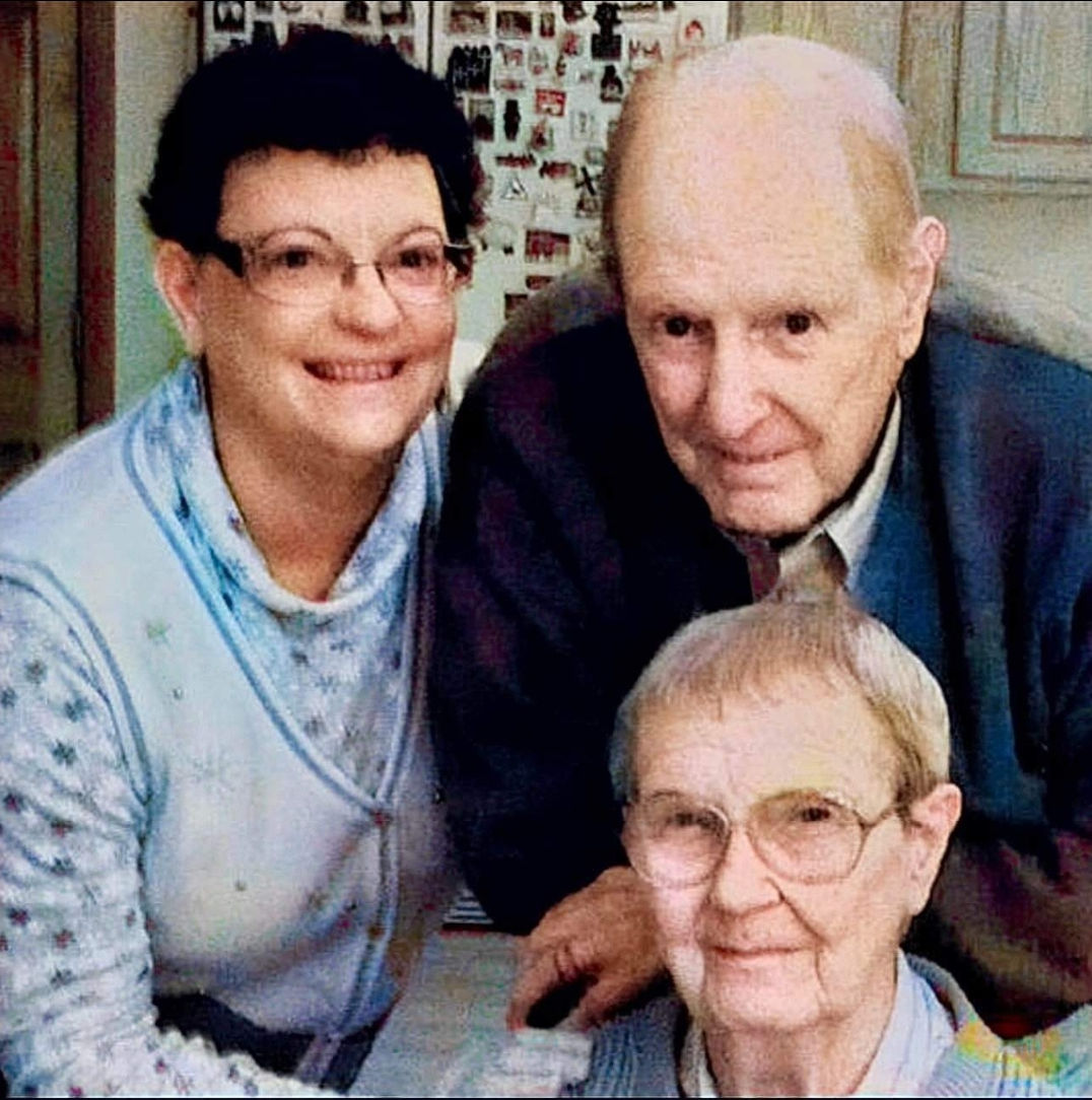 UC Bearcats for life Karen Tupman, her mother and her father