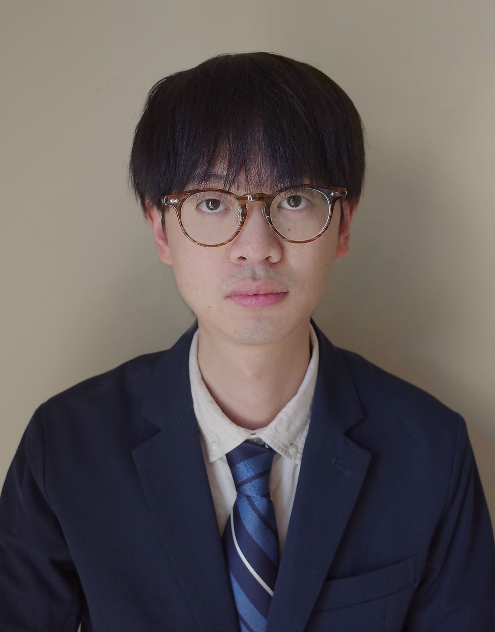 Headshot photo of Shawn Xiong